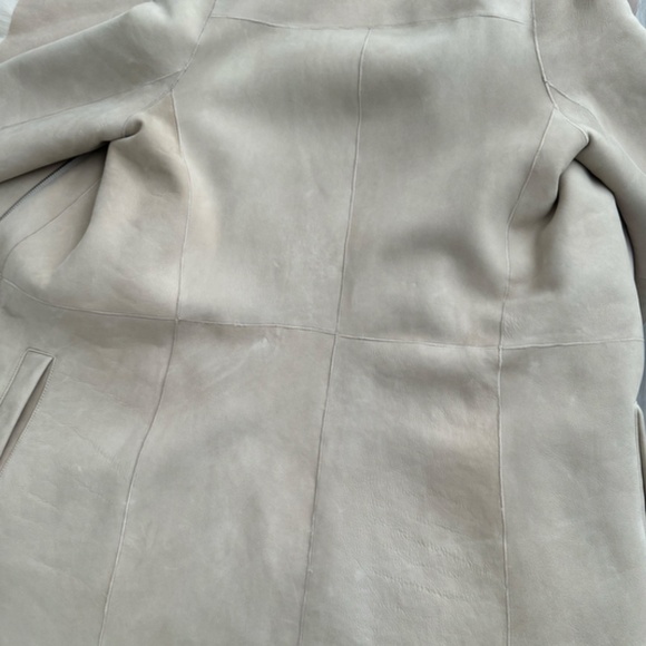 Vince  Beige Shearling Jacket Coat Sz Small - Picture 8 of 11